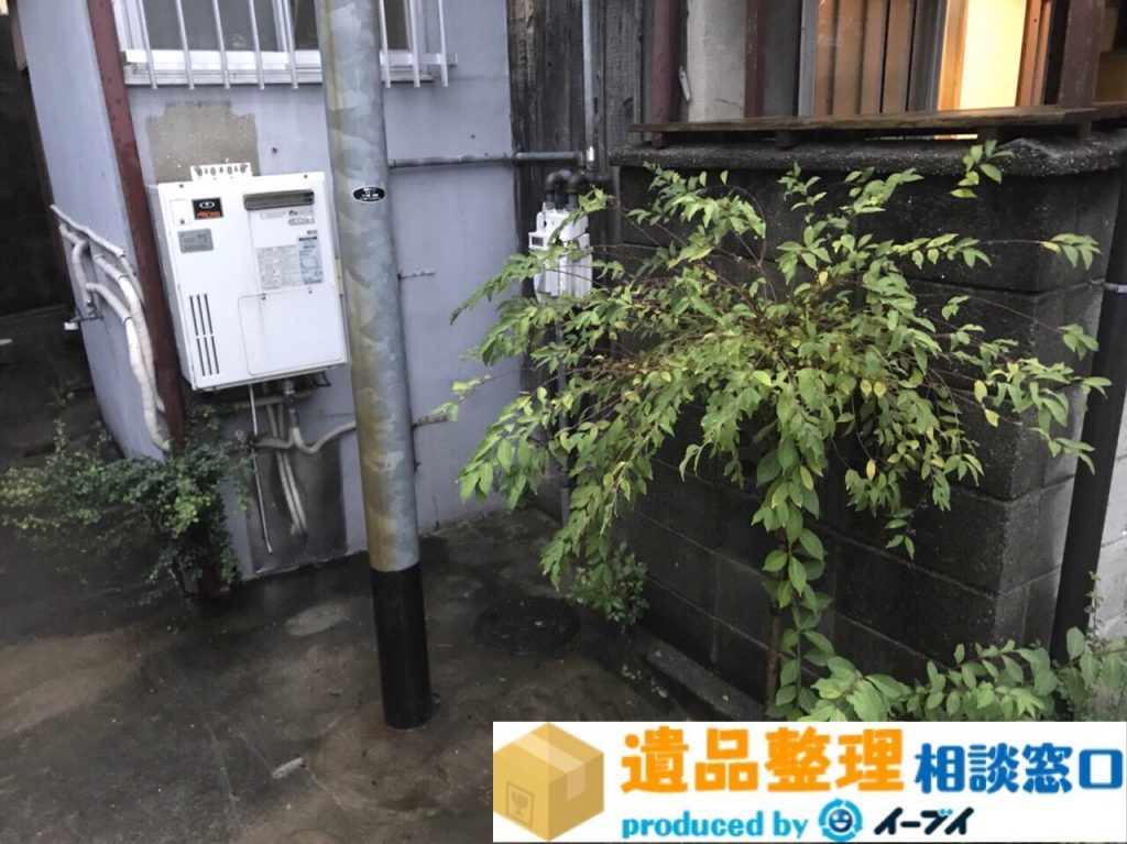 2017年11月25日京都府宇治市で遺品整理の作業で植木鉢や廃品の処分をしました。写真1