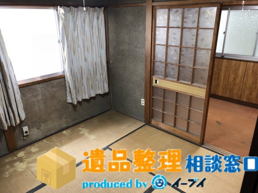 2018年5月19日大阪府堺市で遺品整理に伴い押し入れの布団やタンスの処分。写真1