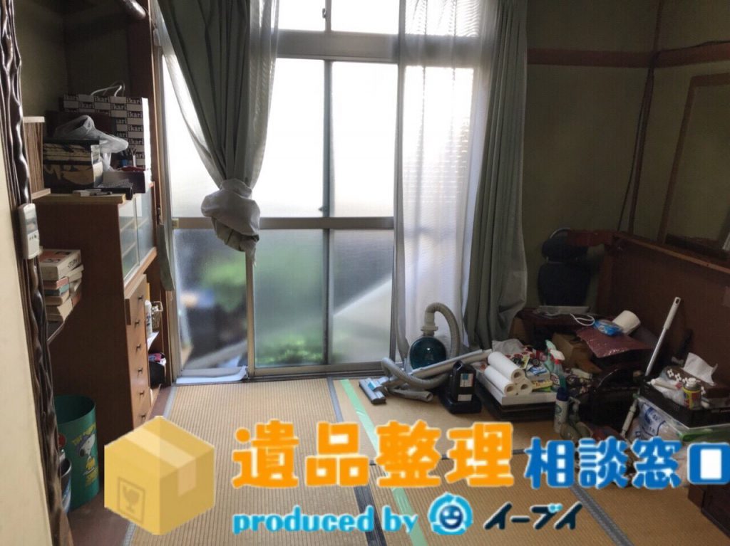2018年8月1日大阪府吹田市で遺品整理に伴い家財道具の処分や仕分けの様子。写真4