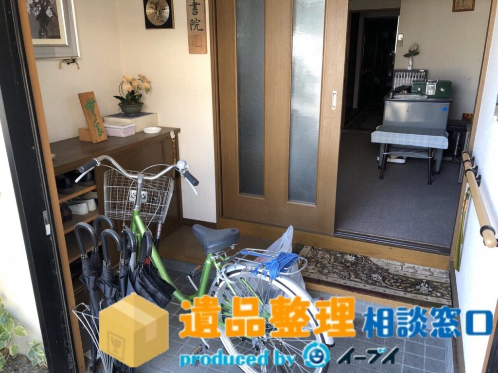 2018年8月13日大阪府柏原市で家具処分や遺品整理で仕分け作業。写真4