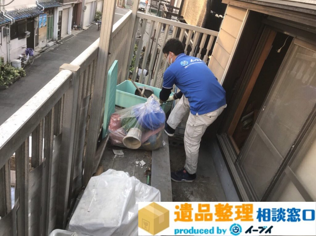 大阪府守口市で遺品整理作業後にベランダの植木や廃品の処分 作業実績